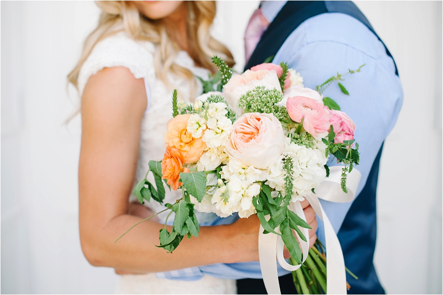 Dreamy Logan, Utah LDS Wedding by wedding photographer Hillary Muelleck || https://hillarymuelleck.com
