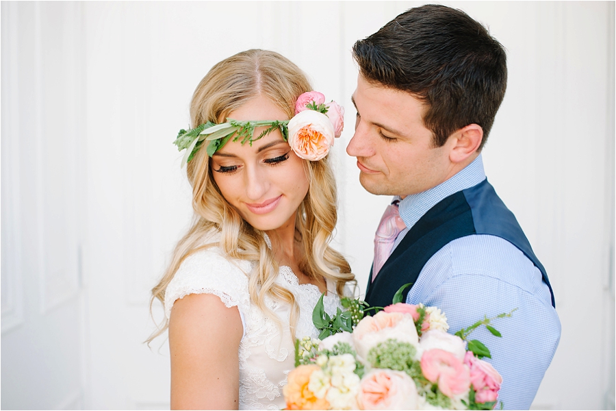 Dreamy Logan, Utah LDS Wedding by wedding photographer Hillary Muelleck || https://hillarymuelleck.com