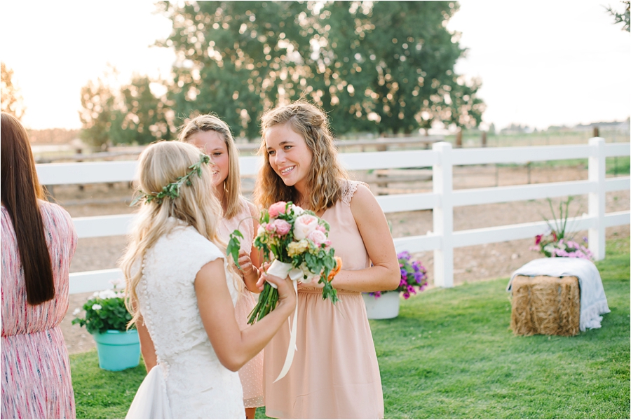 Dreamy Logan, Utah LDS Wedding by wedding photographer Hillary Muelleck || https://hillarymuelleck.com
