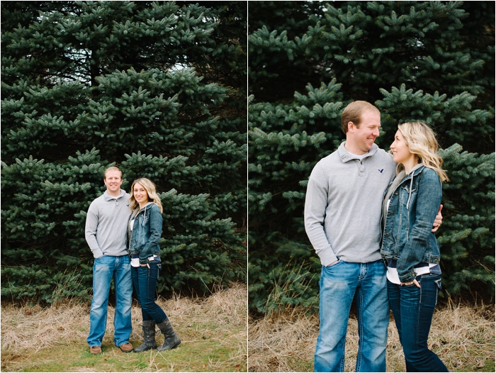 Cuddly Fall Engagement Session by wedding photographer Hillary Muelleck || hillarymuelleck.comhershey_harrisburg_lancaster_pennsylvania_engagement_couples_anniversary_photographer_ hillary_muelleck_photography_photo_8185