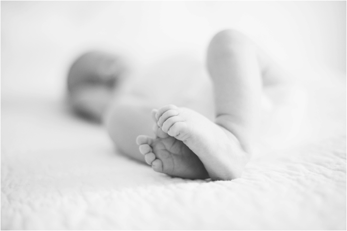 Lifestyle Newborn Photoshoot with Fine Art Pennsylvania Lifestyle Photographer Hillary Muelleck // hillarymuelleck.com