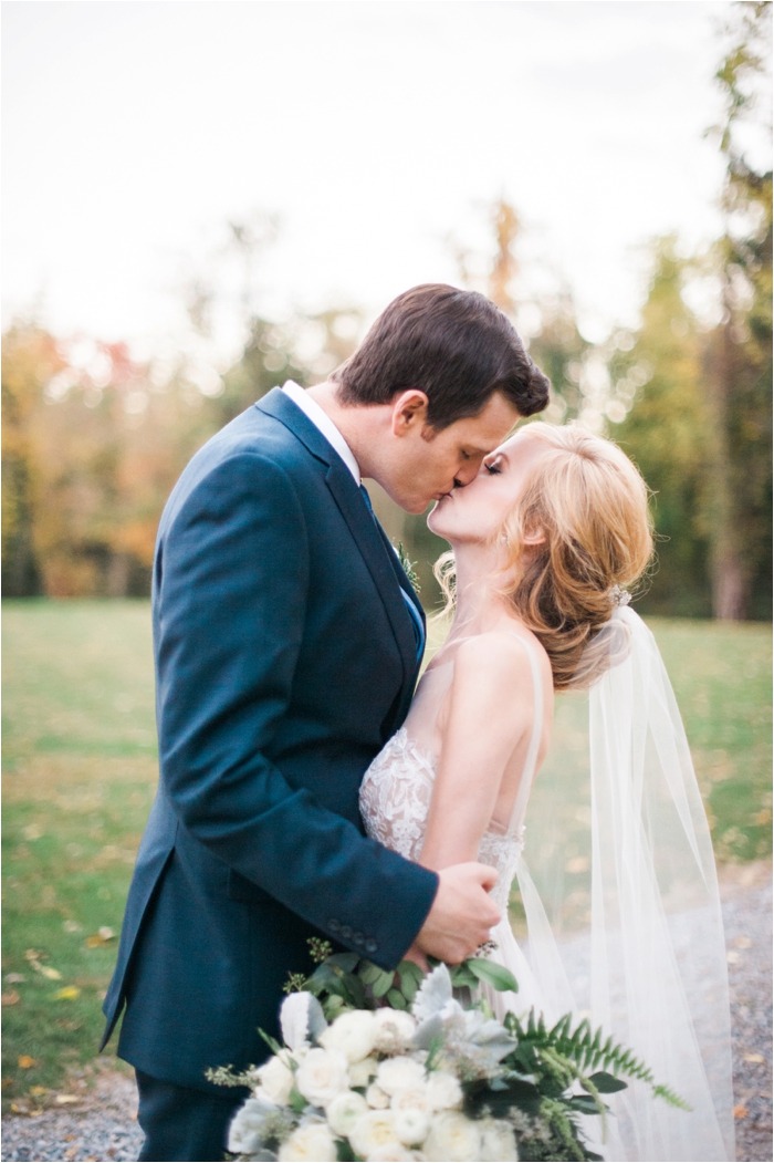 Modern Cinderella Wedding Inspiration by Hillary Muelleck Photography // hillarymuelleck.com