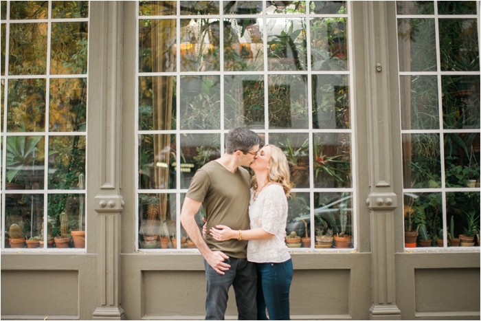 Colorful, Fall New York City Engagement Session by Hillary Muelleck Photography || hillarymuelleck.com