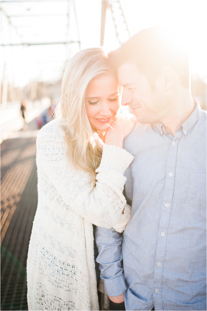 Gorgeous, Sunny Engagement's on the Susquahanna River by Hillary Muelleck Photography || hillarymuelleck.com