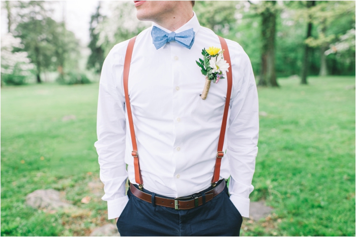 Lovely Lauxmont Farms Wedding in the Cobblestone Courtyard by Hillary Muelleck Photography || hillarymuelleck.com