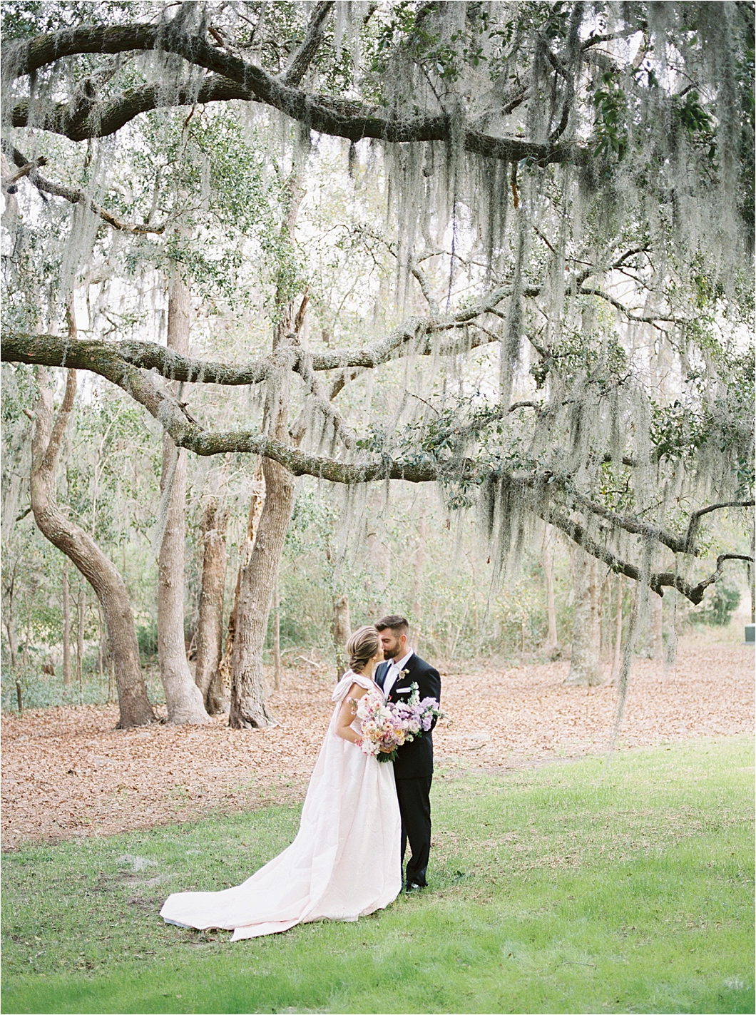 Wingate Place Charleston South Carolina Spring Wedding | Hillary Muelleck Photography