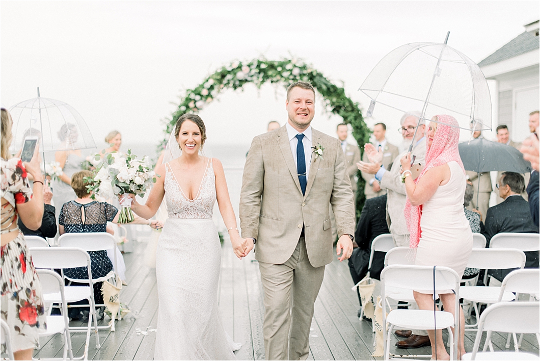 Rainy Wedding Day Tips for Brides and Grooms