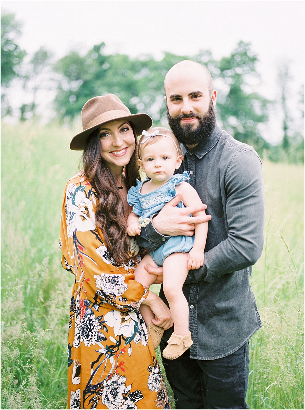 What to wear for family photos, outfit inspiration for family photos | by Hillary Muelleck
