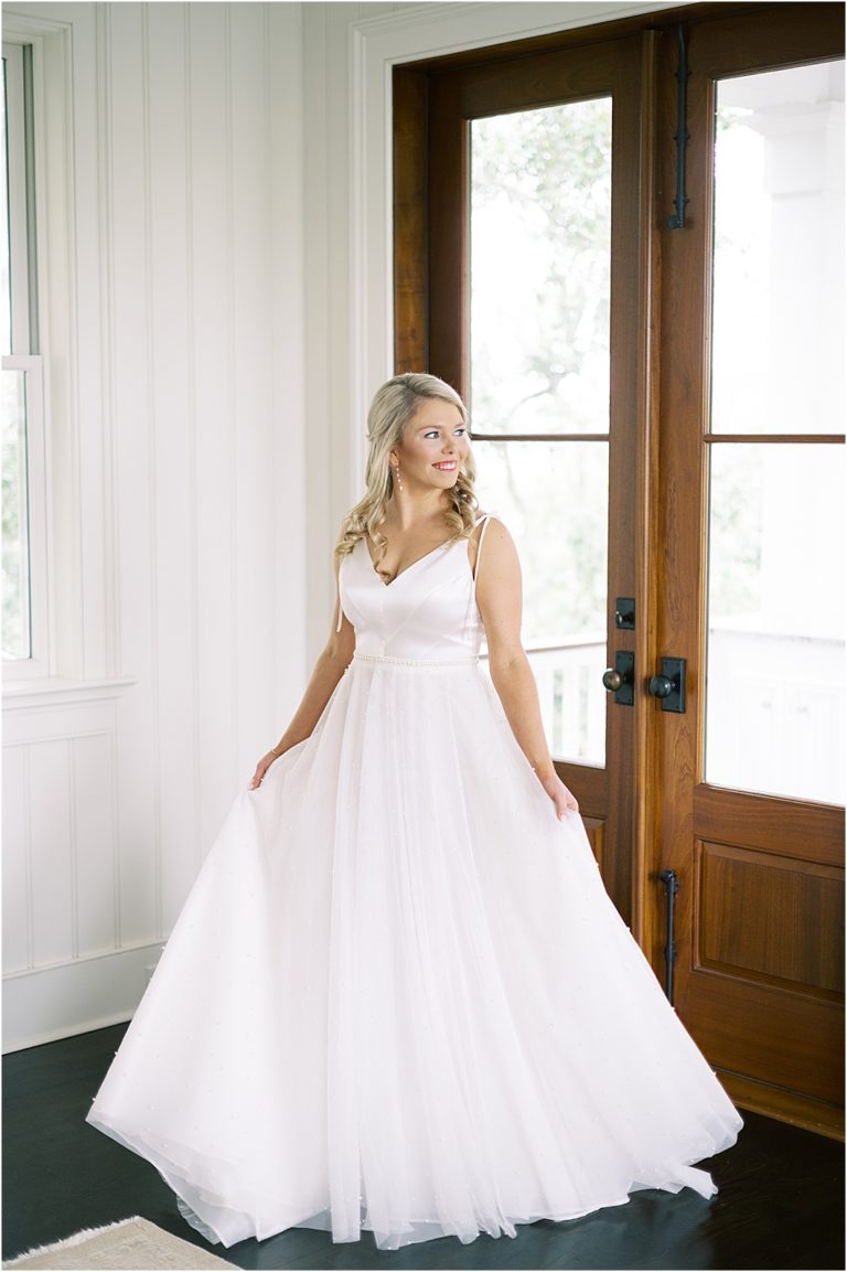 Charleston Wedding at Alhambra Hall | Avery + Kevin - Hillary Muelleck